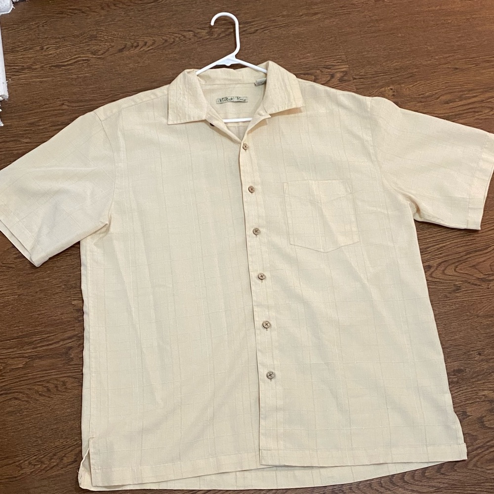 Batck Bay Banana Yellow short sleeve button down